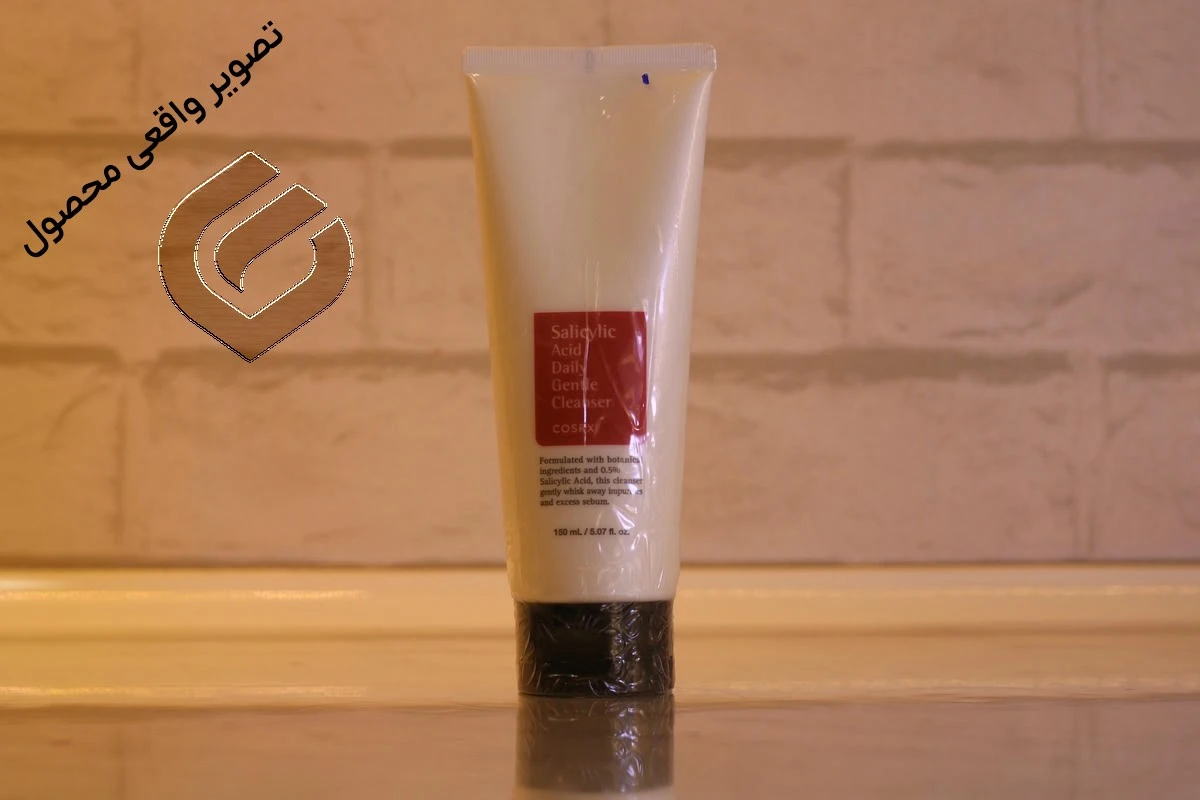 تصویر واقعی شوینده ضد جوش سالیسیلیک اسید کوزارکس