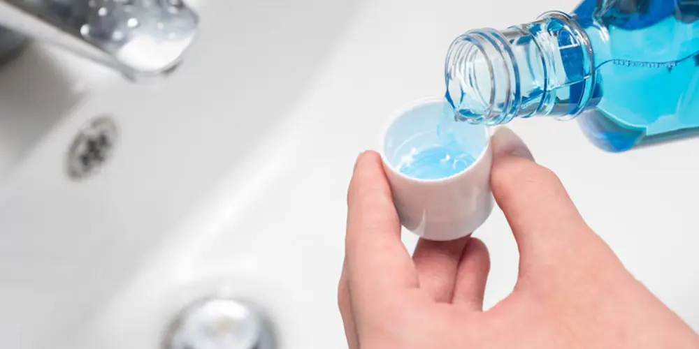 روش استفاده از دهان شویه