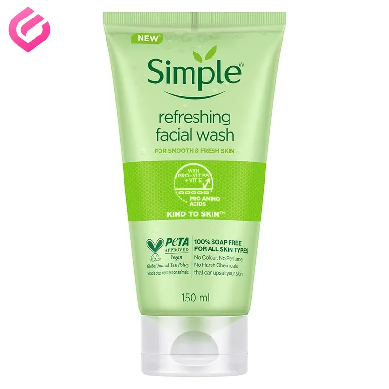ژل شستشوی سبز سیمپل مدل Refreshing Facial Wash ژل شستشوی سبز سیمپل در حال استفاده بر روی پوست